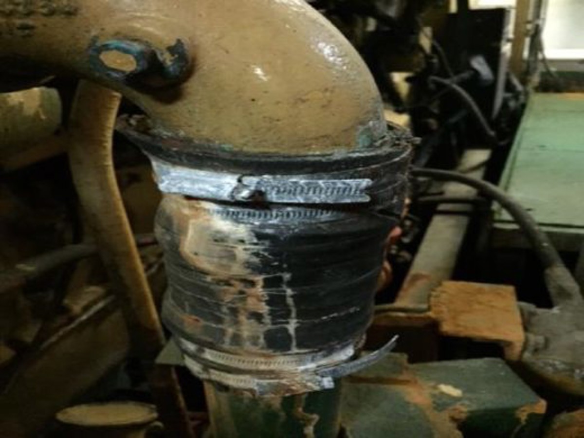 Hose clamp condition – in use on suction side of sea water cooling pump, found on the day of investigation, on the same engine where the failure occurred