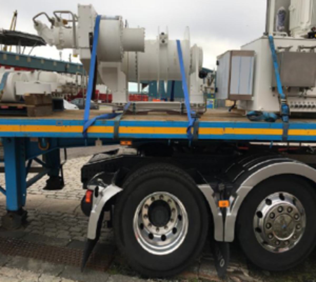 IMCA SF Load fell from trailer after it was inadequately secured 1 Winch after the incident