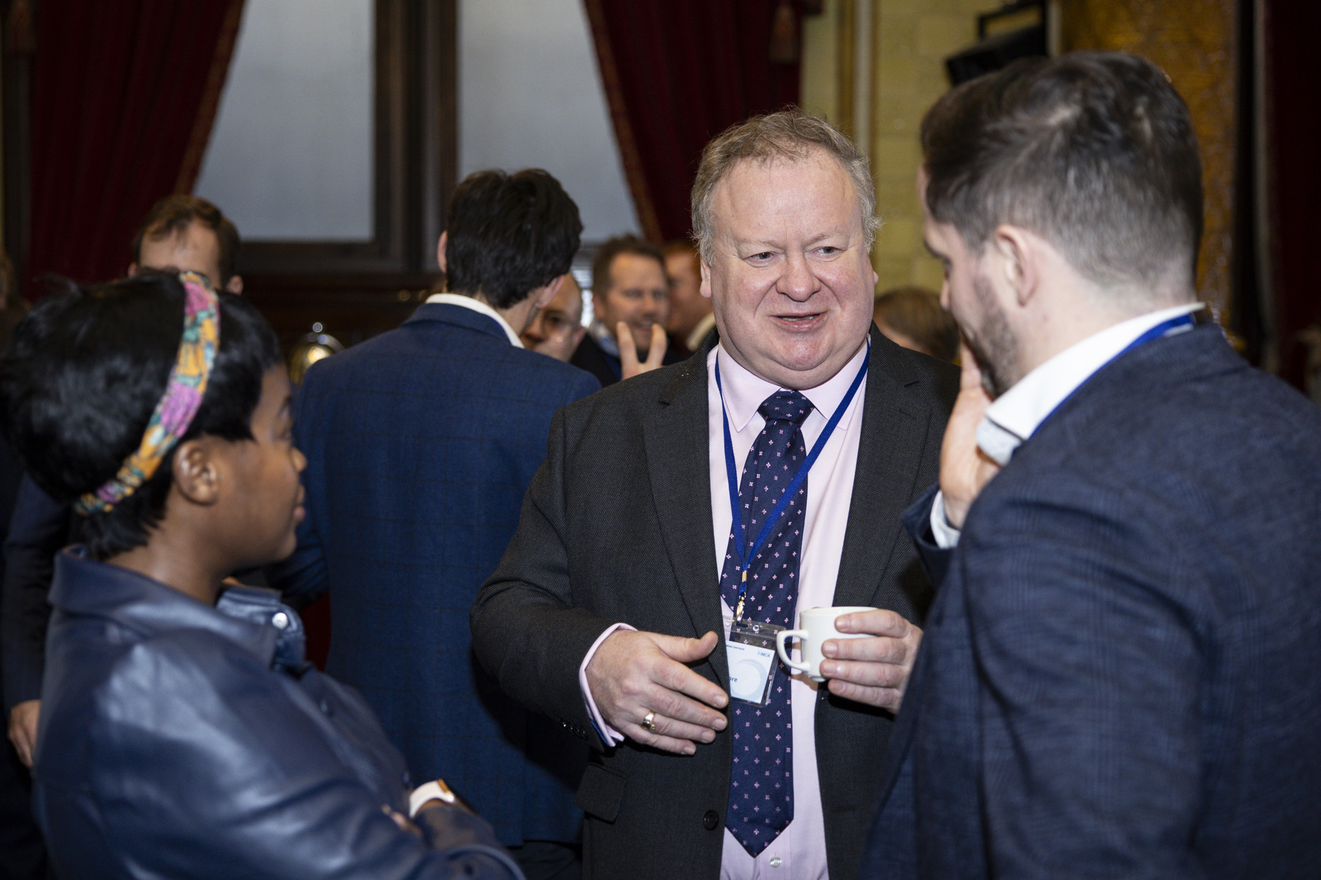 Delegates networking at Navigating Offshore Wind Contracts 2023