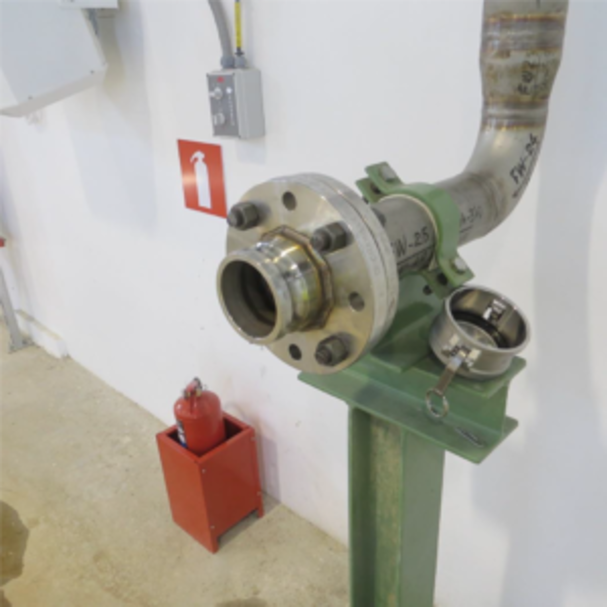 IMCA SF 19/19:  Fire main dust cap blown away by pressure from the line 7 300X300 A fire main dust cap was blown off by pressure from the line and hit the wall 10 m away