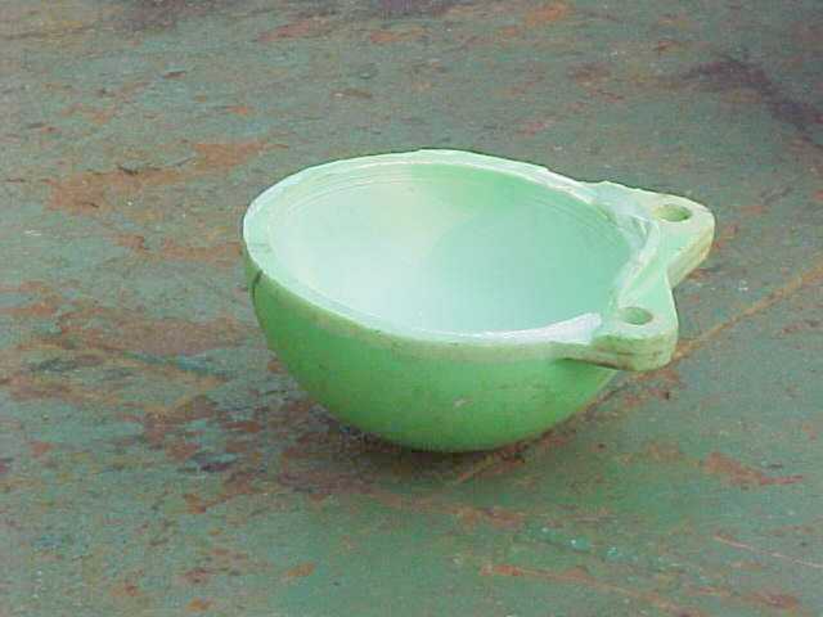 IMCA SF Failure of plastic floatation buoy One half of the float