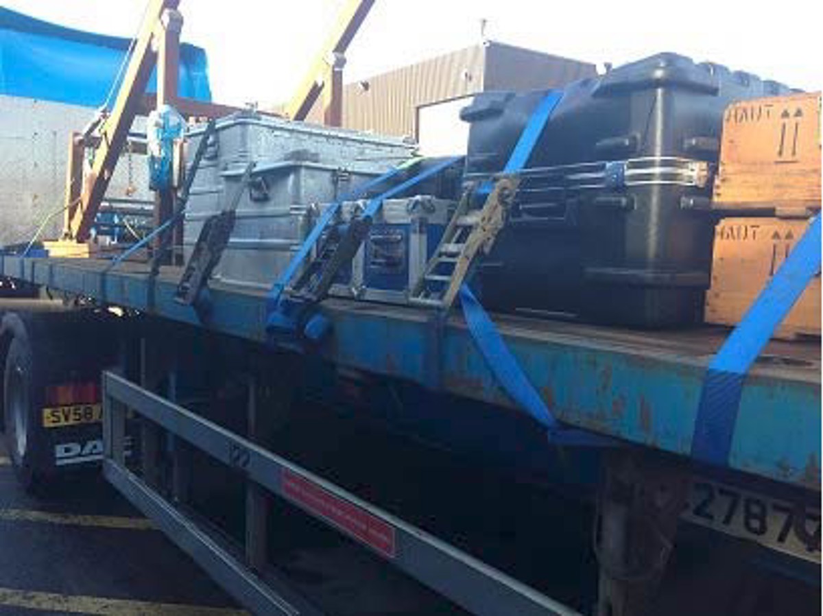 items loaded directly onto a trailer with no pallets (making further manual handling by yard crew necessary)