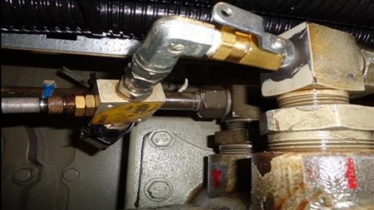 IMCA SF Fuel spray fire 2 Connection after initial temporary repair