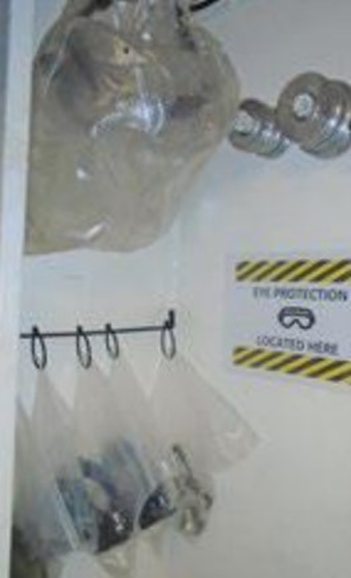 MSF: Wearing and storage of eye protection