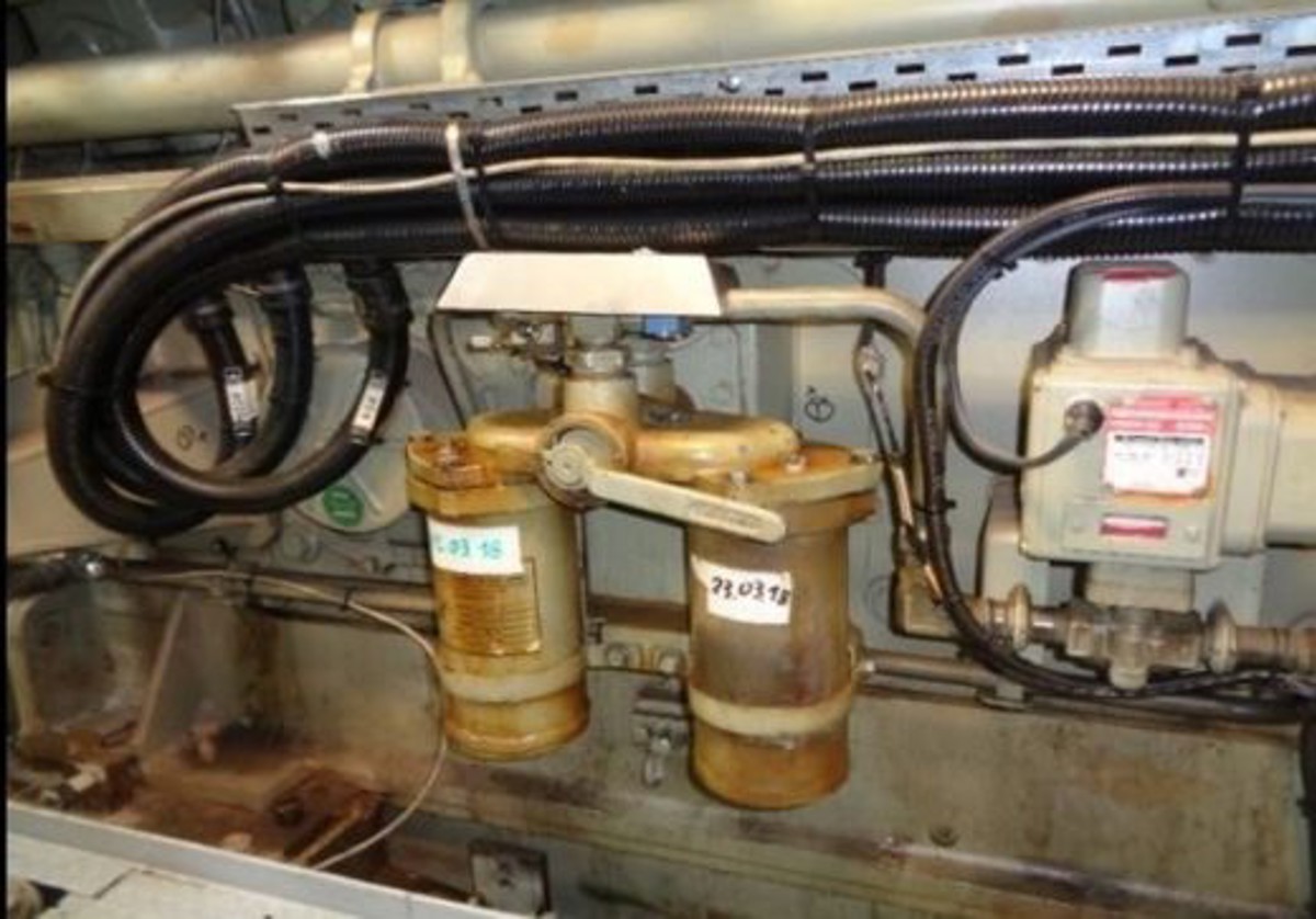 IMCA SF Fuel spray fire 3 Deflector plate fitted to prevent fuel being sprayed onto the hot areas of the engine