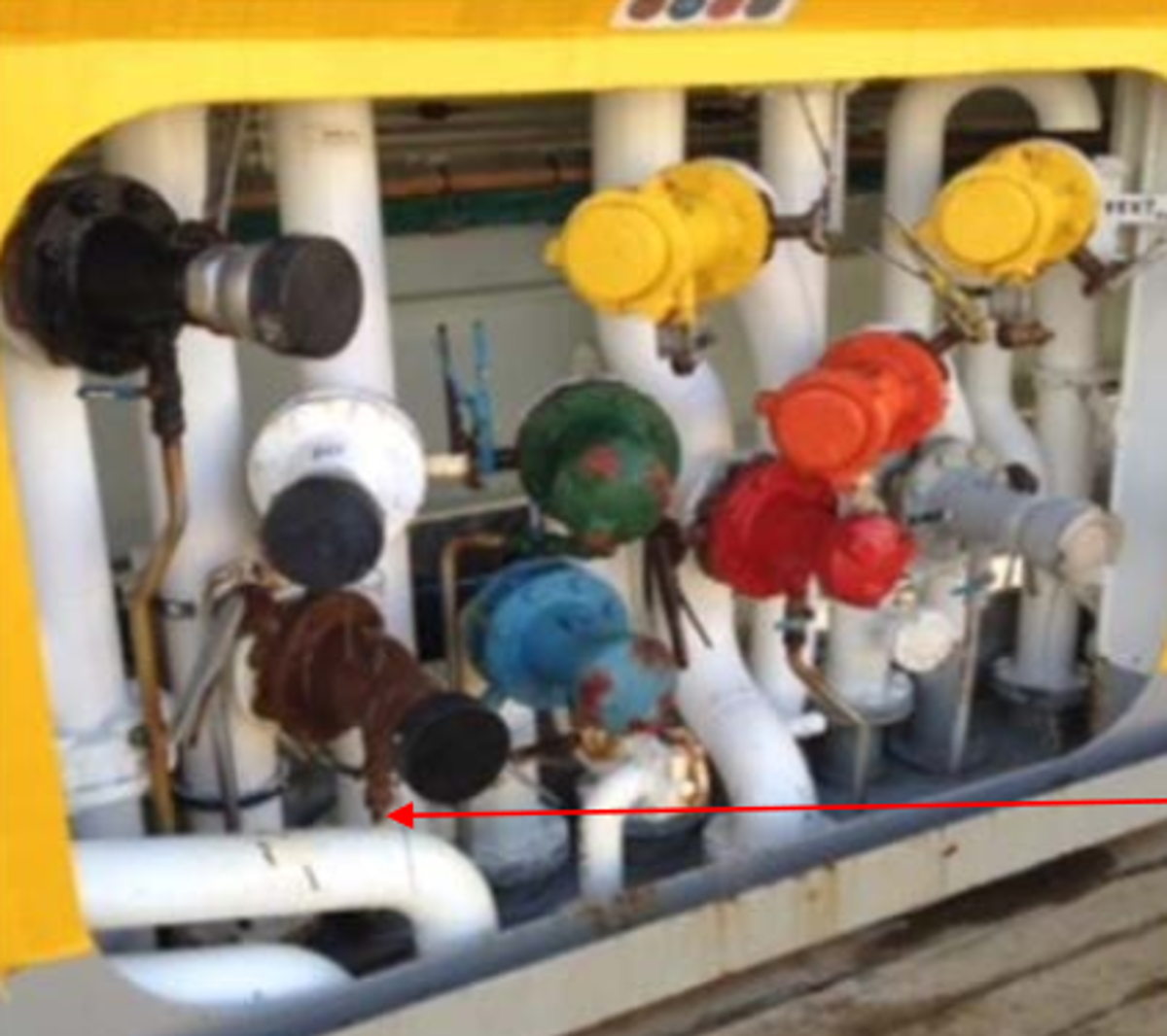 IMCA SF Fuel spill during in-port bunkering 2 hose bay