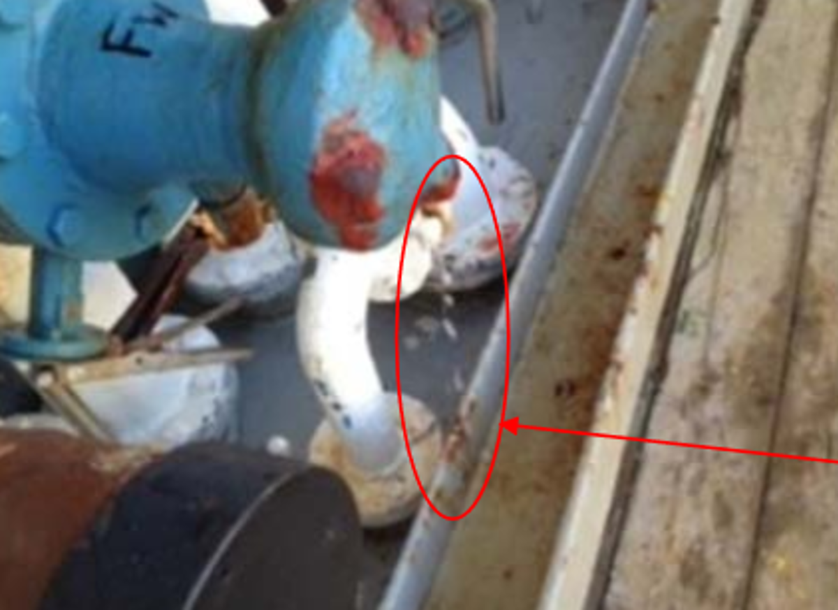 IMCA SF Fuel spill during in-port bunkering 1 Water leaking from manifold cap