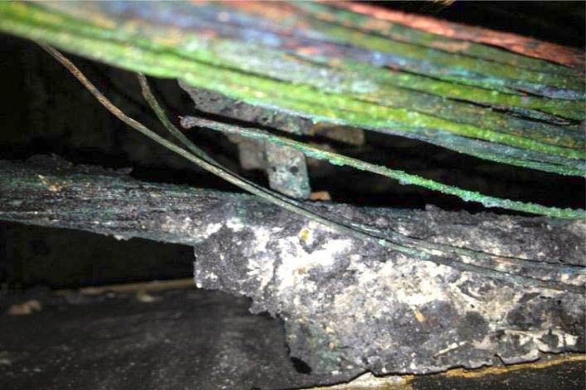 generator cable caught fire – suspected worn wiring over time and lay out cables over the terminal